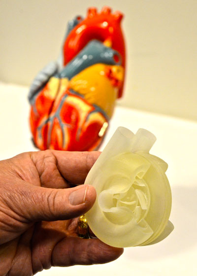 Prototype of new miniaturized heart pump developed by Cameron engineers and THI researchers