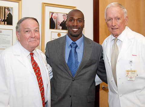 Sam Madison (center), spokesperson for the Center for Coronary Artery Anomalies.